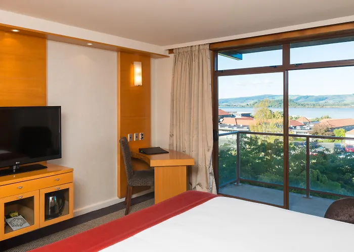 Millennium 4*